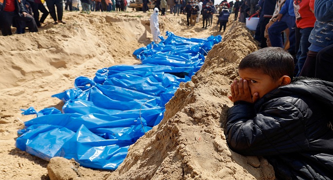 الجارديان تبرز دعوة بابا الفاتيكان للتحقيق حول إبادة جماعية في غزة