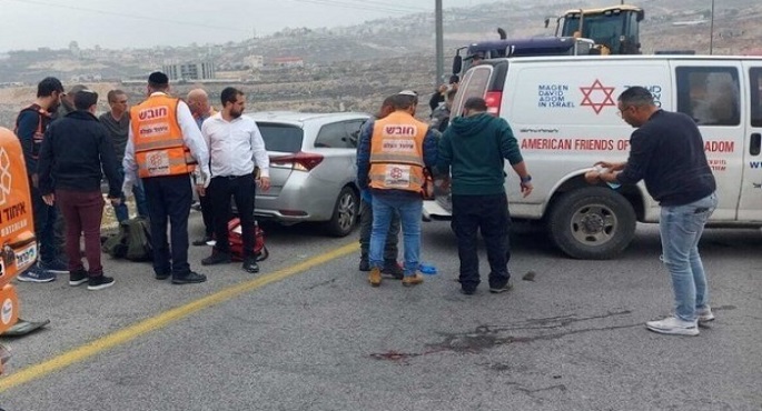 إصابة مستوطنين اثنين في عملية دهس غرب رام الله وهروب المنفذ