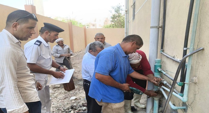 بالصور.. وزير الإسكان:حملات على وصلات المياه الخلسة وتحصيل المديونيات بالمدن الجديدة