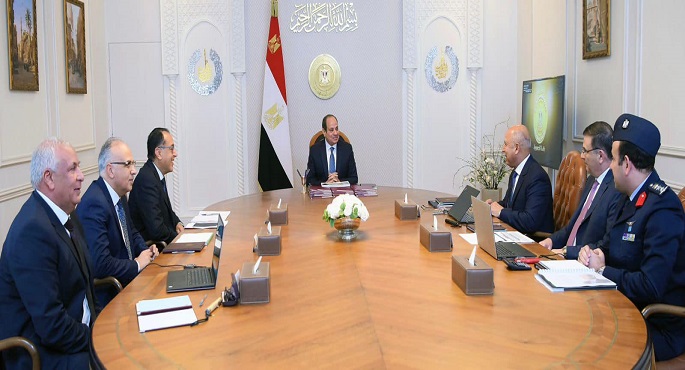 الرئيس السيسي يوجه بتكثيف العمل في المشروعات التنموية
