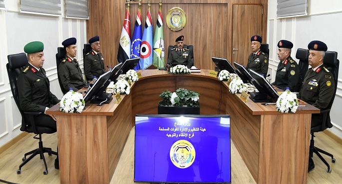 بالصور.. الفريق أحمد خليفة يشهد اختبارات كشف الهيئة للمتقدمين لمعهد ضباط الصف والمعاهد الصحية