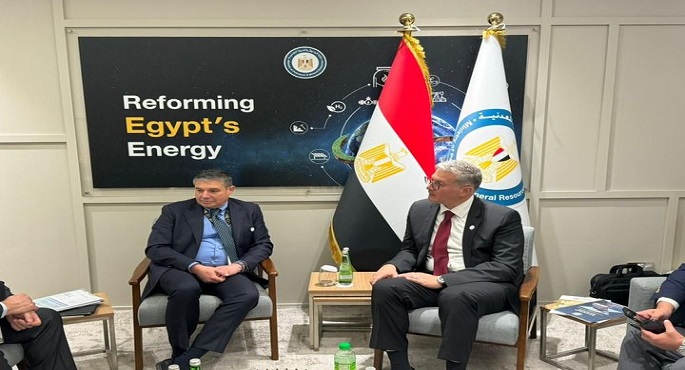 وزير البترول يبحث مع “بيكر هيوز” مستجدات دراسة تخزين الغاز بالحقول الناضبة