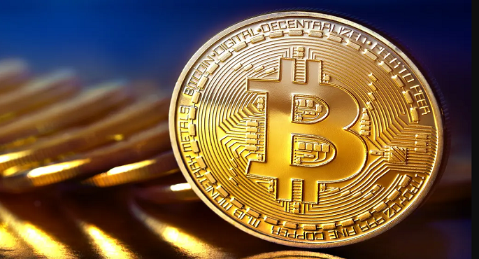 بتكوين تسجل أعلى مستوياتها على الإطلاق فوق 125 ألف دولار