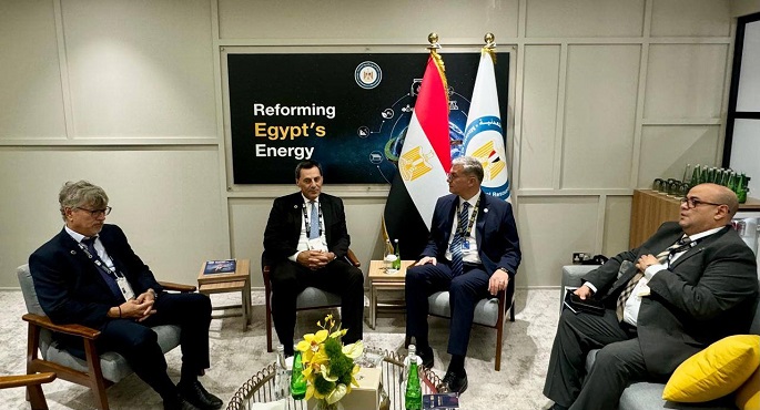 بالصور.. جلسة مباحثات لوزير البترول مع رئيس شركة إنرجين العالمية