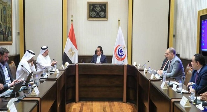 خالد عبد الغفار يبحث تعزيز التحول الرقمي في القطاع الصحي