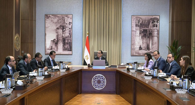 بالصور.. رئيس الوزراء يتابع الإجراءات والخطوات الخاصة بتطبيق المرحلة الثانية من منظومة التأمين الصحي الشامل