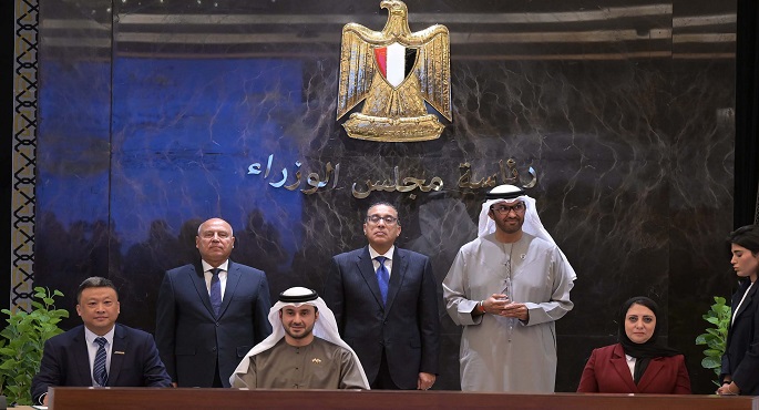 رئيس الوزراء يشهد توقيع مذكرة تفاهم بشأن إنشاء مصنعَين لإنتاج خلايا الطاقة الشمسية