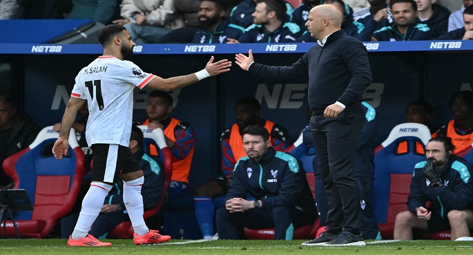 مدرب ليفربول يعلق على تصريحات محمد صلاح