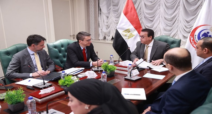 وزير الصحة يستقبل وفد البنك الدولي لبحث التعاون في ملف التنمية البشرية
