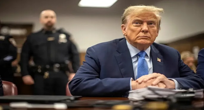 الإدعاء الأمريكي يطلب إسقاط قضيتين بحق ترامب تتعلق بقلب نتائج 2020 وإساءة استخدام وثائق سرية