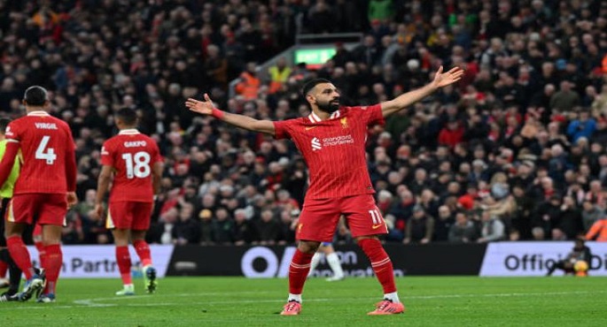 محمد صلاح يسجل ويقود ليفربول للفوز على برايتون 2ـ1 ويتصدر الدوري الإنجليزي