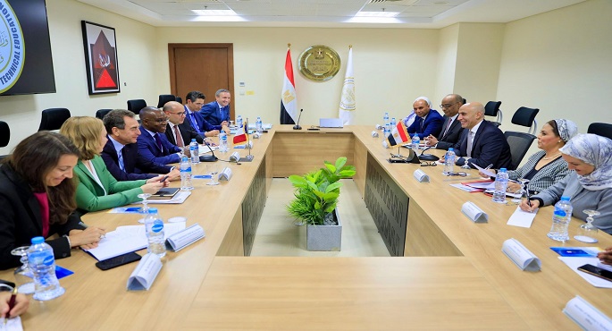 بالصور.. وزير التربية والتعليم يستقبل وزير الدولة الفرنسي المكلف بالفرانكفونية والشراكات الدولية وسفير فرنسا