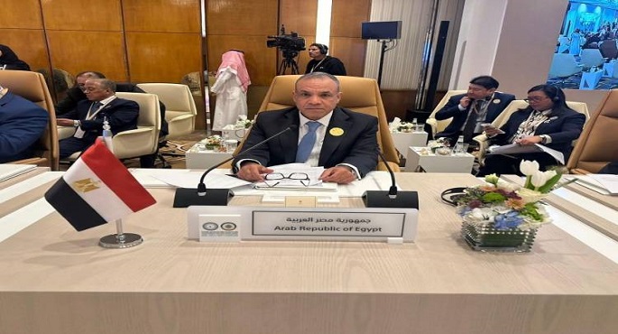وزير الخارجية يؤكد إلتزام مصر الثابت بالعمل على تنفيذ ركائز سياسية الاتحاد الافريقي الجديدة لإعادة الإعمار والتنمية