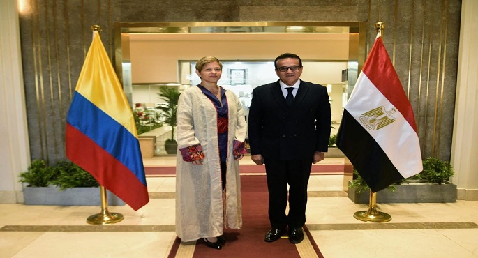 بالصور.. وزير الصحة يبحث مع السيدة الأولى بكولومبيا فرص التعاون بين البلدين في مجالي الصحة والتنمية البشرية