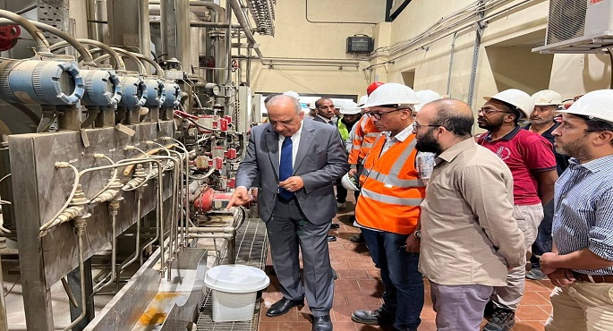 بالصور.. وزير الكهرباء يتفقد محطة توليد كهرباء التبين البخارية
