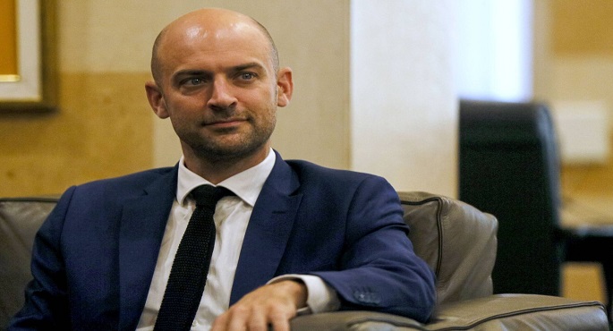 وزير خارجية فرنسا يجدد التزام بلاده بتهدئة الوضع فى الشرق الأوسط وإيجاد حل دبلوماسى