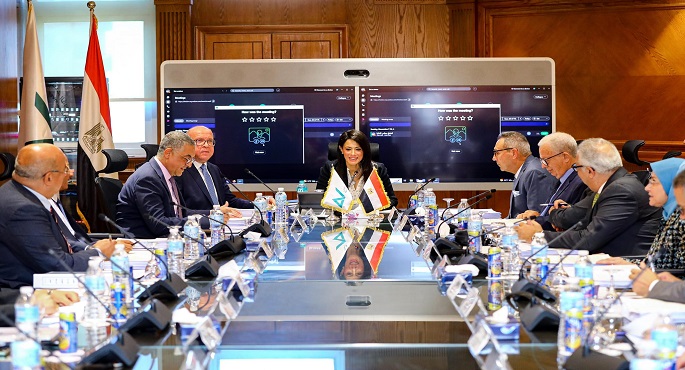 وزيرة التخطيط تترأس اجتماع مجلس إدارة بنك الاستثمار القومي