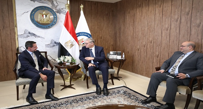 بالصور.. البترول: “هاليبرتون” العالمية تخطط لزيادة استثماراتها في مصر