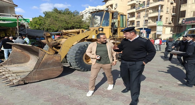 وزير الإسكان: تنفيذ حملات إزالة إشغالات ووصلات مياه خلسة وغلق أنشطة مخالفة بمدن 6 أكتوبر والسادات و15 مايو