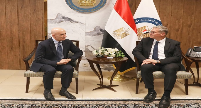 بالصور.. البترول: شركة كندية تستهدف زيادة عدد الحفارات العاملة في الحقول المصرية إلى 10