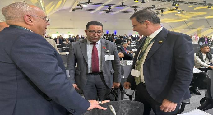 وزير الزراعة يلتقي ممثل رئيس الوزراء الباكستاني ورئيس المجموعة الأفريقية للمفاوضين