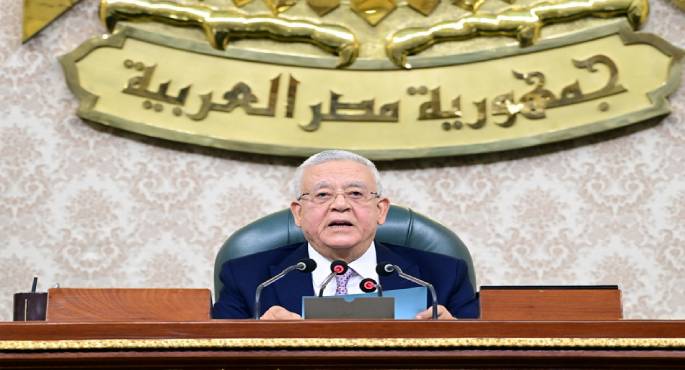 رئيس النواب يشيد ببيان وزير الاستثمار أمام المجلس ويحيله إلى لجنة مشتركة