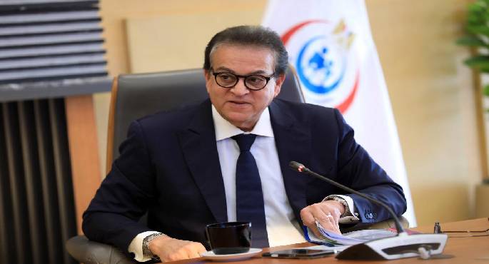 بالصور.. وزير الصحة يبحث مع نائب رئيس بنك الاستثمار الأوروبي سبل تعزيز التعاون