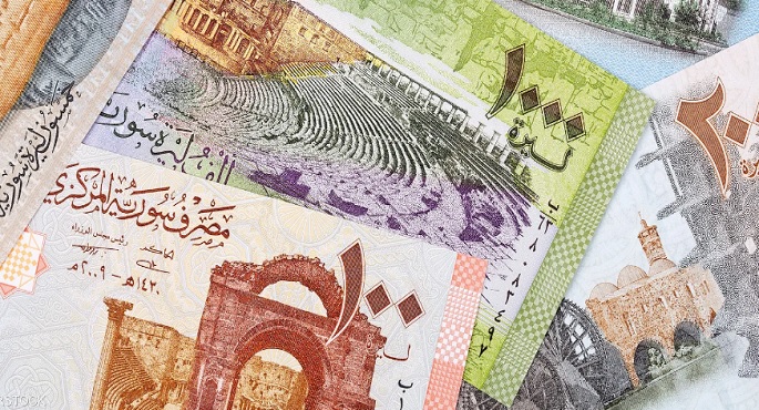 الليرة السورية تنهار بعد سقوط النظام وتلامس قاعا غير مسبوق