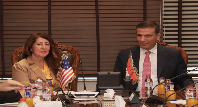 بالصور.. وزير الزراعة يبحث مع سفيرة أمريكا بالقاهرة العلاقات الزراعية الثنائية بين البلدين