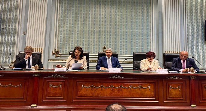 وزير السياحة يشارك في اجتماع مجلس النواب لمناقشة بيان الوزارة بشأن استراتيجيتها لتعزيز قطاعي السياحة والآثار