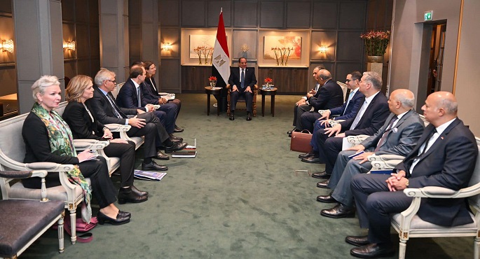 بالصور.. الرئيس السيسي يستعرض مع الشركات النرويجية الاستراتيجية الوطنية المصرية لزيادة الاعتماد على مصادر الطاقة المتجددة