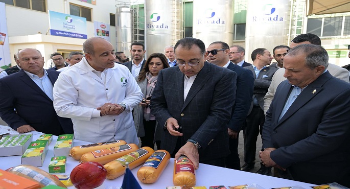 بالصور.. رئيس الوزراء يزور مصنعي شركة “بورسعيد للتنمية التجارية الحديثة ـ سودانكو”