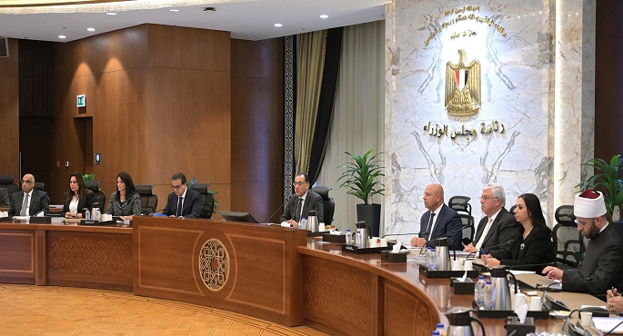 بالصور.. رئيس الوزراء يستعرض أبرز ملامح الخطة التنفيذية العاجلة للاستراتيجية الوطنية للسكان والتنمية 2023-2030