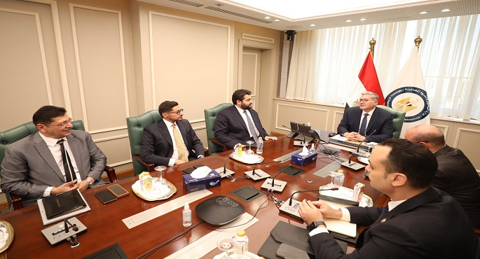 بالصور.. وزير البترول يبحث مع مسؤولي مجموعة القحطاني السعودية فرص التعاون والاستثمار
