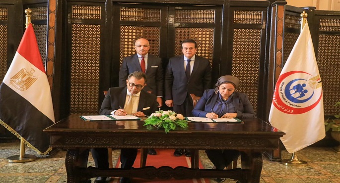 بالصور.. الصحة وجامعة عين شمس توقعان بروتوكول تعاون لتحسين خدمات طب الأسنان وتدريب الكوادر الطبية