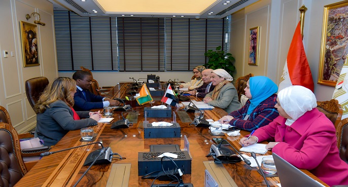 بالصور.. وزيرة البيئة تبحث مع سفير كوت ديفوار بالقاهرة لبحث تعزيز التعاون الثنائي في مجال البيئة والمناخ