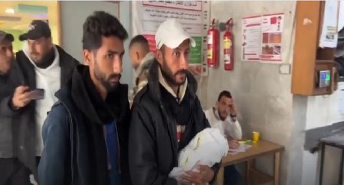 بعد تجمّد أطفال بالمخيمات.. اليونيسيف تحذر: أطفال غزة يموتون من البرد