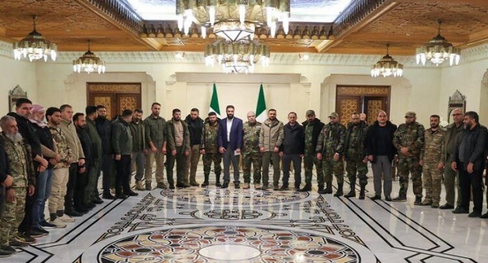 الشرع يتفق مع قادة الفصائل السورية على حلها و الاندماج في وزارة الدفاع