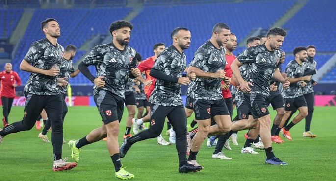 الأهلي يختتم تدريباته استعدادا لمواجهة باتشوكا المكسيكي غدا في كأس التحدي