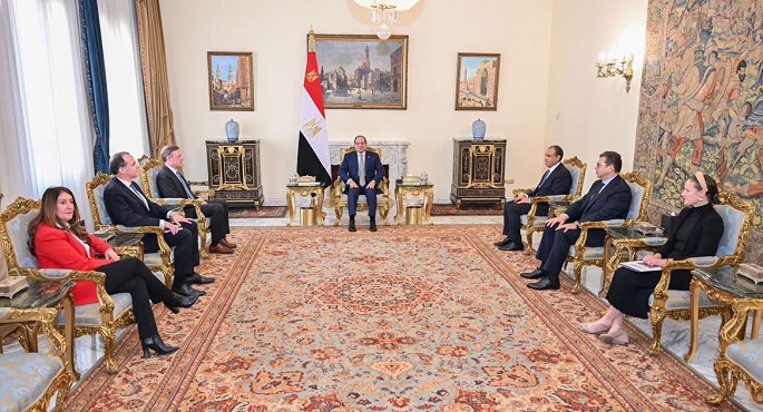بالصور ..الرئيس السيسي يستقبل مستشار الأمن القومي الأمريكي ومنسق الشرق الأوسط وشمال أفريقيا بمجلس الأمن القومي الأمريكي