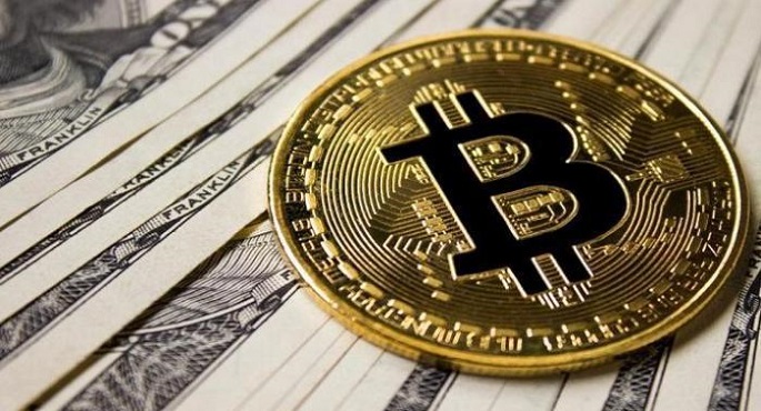 بيتكوين تواصل الهبوط وسط تكثيف عمليات البيع