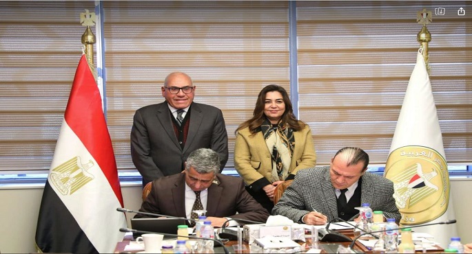 بالصور.. توقيع عقد تأهيل ورفع كفاءة 9 جراجات بمنظومة المخلفات البلدية الصلبة