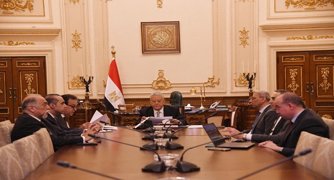 رئيس النواب يؤكد أهمية بحث مطالب النقابات المختصة حول مشروع قانون المسئولية الطبية قبل إقراره