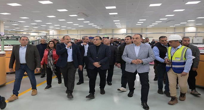 بالصور.. رئيس الوزراء يتفقد منطقة المصانع الجديدة بغزل المحلة