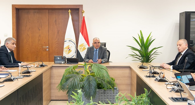 وزير الري يبحث حالة المنظومة المائية خلال موسم الزراعات الشتوية الحالي