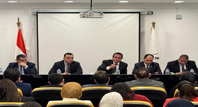 وزير الصحة والسكان يعقد حوارًا مفتوحًا مع «التنسيقية» حول المنظومة الصحية