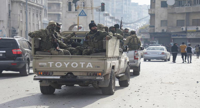 بعد الاستيلاء على حلب وإدلب وحماة .. هيئة تحرير الشام تعلن اقترابها من وسط حمص