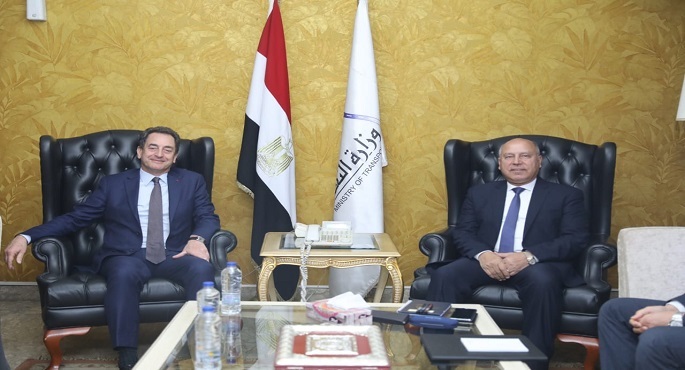 بالصور.. كامل الوزير يوقع خطة عمل لمشروع الخط السادس للمترو مع السفير الفرنسي