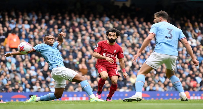 مواجهة نارية الليلة بين ليفربول ومانشستر سيتي في الدوري الإنجليزي