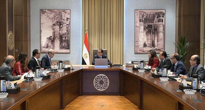مدبولي: توجيهات رئاسية للارتقاء بمنظومة المطارات وتحسين مستوى الخدمات المقدمة للمسافرين